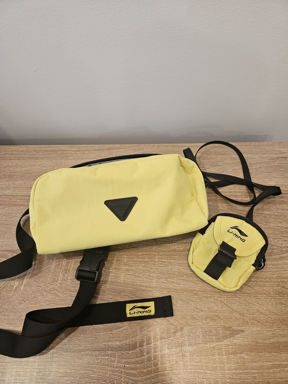 Neon Yellowish Green Crossbody Waist Bag with Detachable Mini Pouch Li Ning